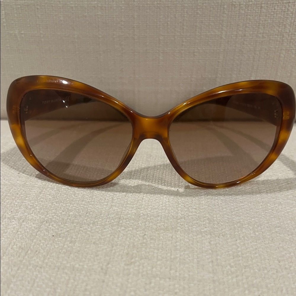 Tory Burch Tortoise Shell Sunglasses - Picture 2 of 12